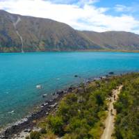 Cycling alongside Lake Ohau |  Daniel Thour