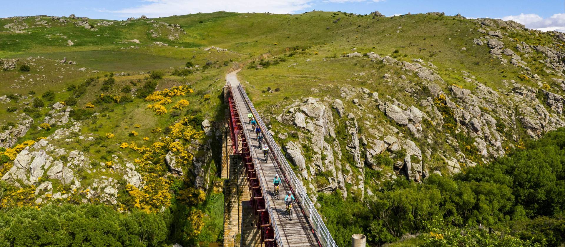 otago-rail-trail-guided-cycle-tour-otago-biking-trips-new-zealand