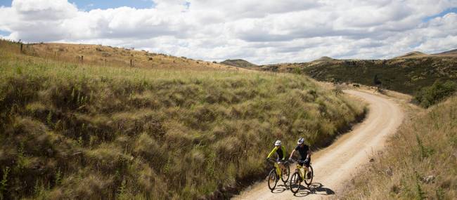 Cycling through Prices Valley on the Otago Rail Trail | Tom Powell