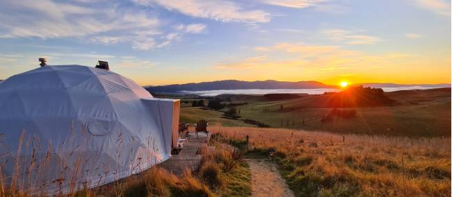 Sun setting in Waitaki Valley | Valley Views Glamping